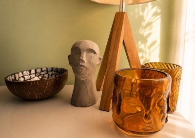 poznaj nasz salon masażu harmonia dekoracja z głową